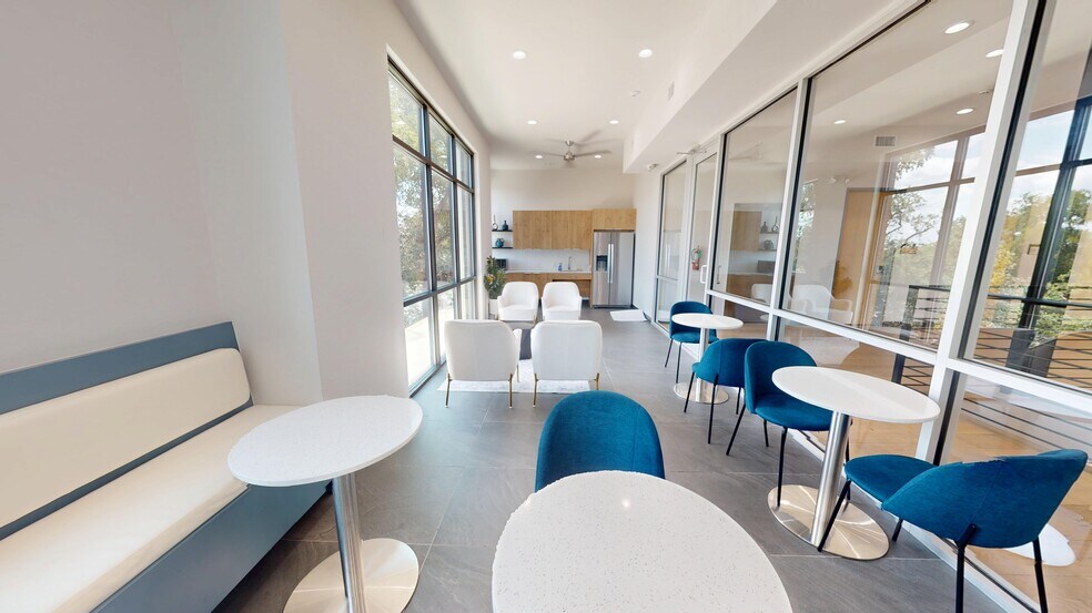 More Photos Of 8701 Menchaca Rd, Austin Medical For Lease