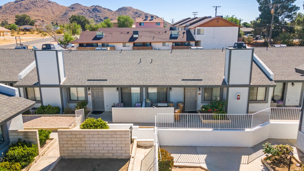More Photos Of 19087 Allegheny Rd, Apple Valley Apartments For Sale