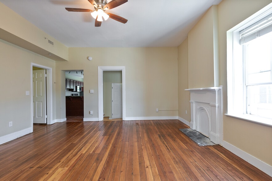More Photos Of 618 N 1st St, Richmond Storefront Retail Residential For Sale