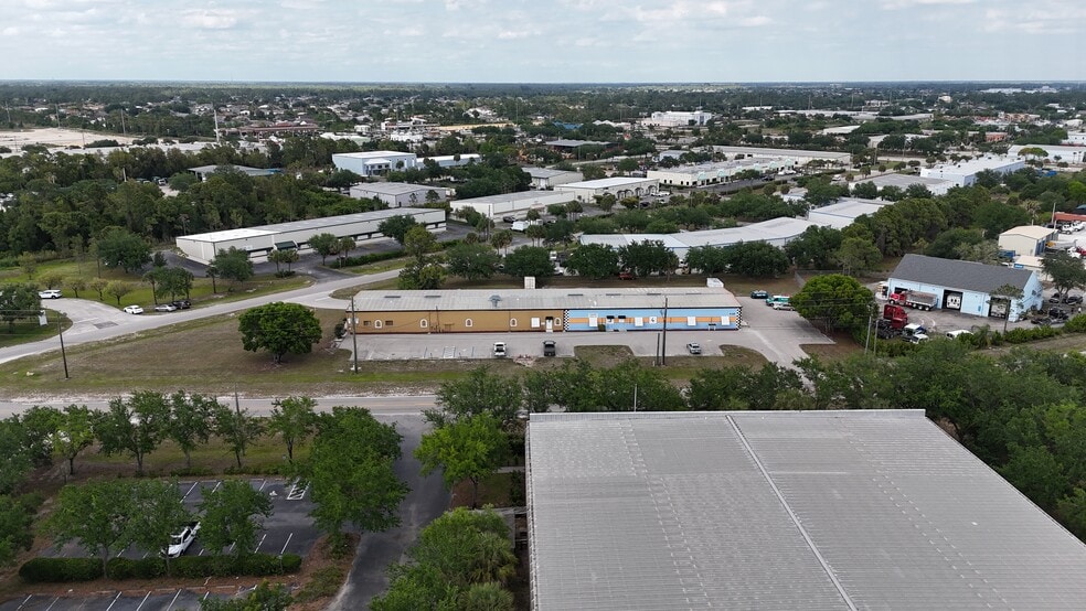 Primary Photo Of 410 Leonard Blvd N, Lehigh Acres Warehouse For Lease
