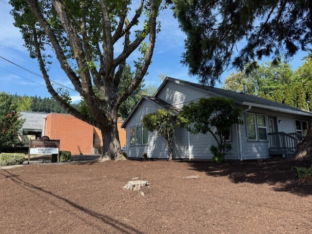 More Photos Of 1579 Burns St, West Linn Office For Lease