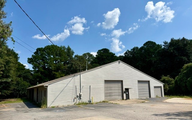 Primary Photo Of 116 Rock Quarry Rd, Stockbridge Service For Sale