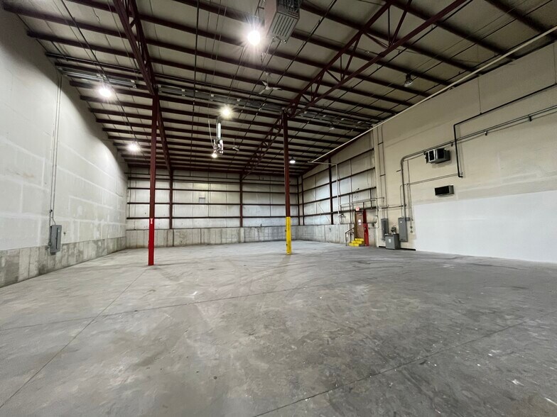 More Photos Of 4156 Danvers Ct SE, Grand Rapids Manufacturing For Lease