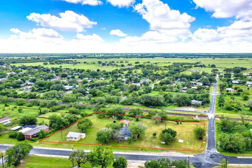 Primary Photo Of 285 San Antonio, Leming Apartments For Sale