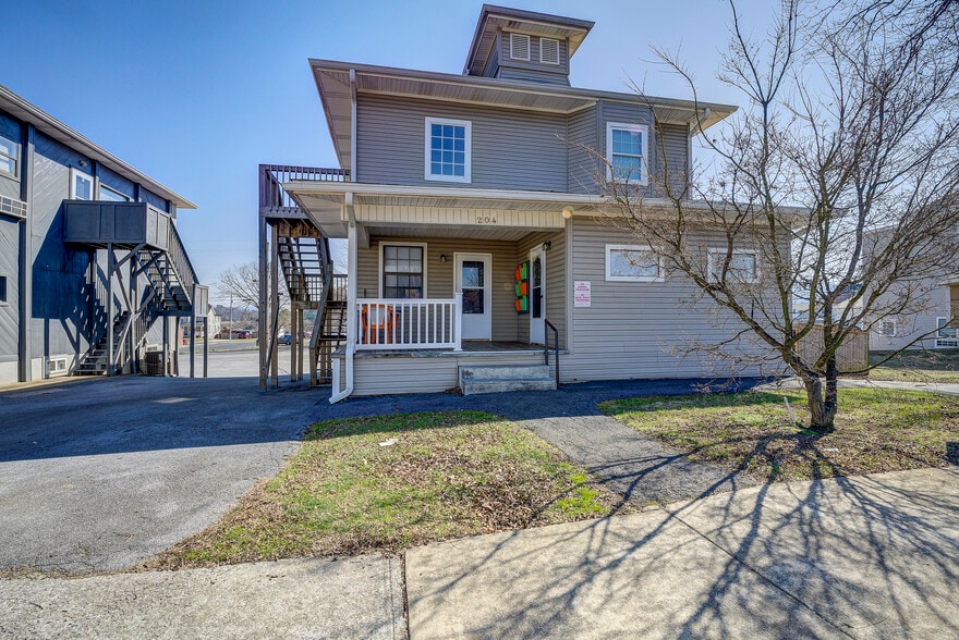 More Photos Of 200/204/206 Watauga Ave, Johnson City Apartments For Sale