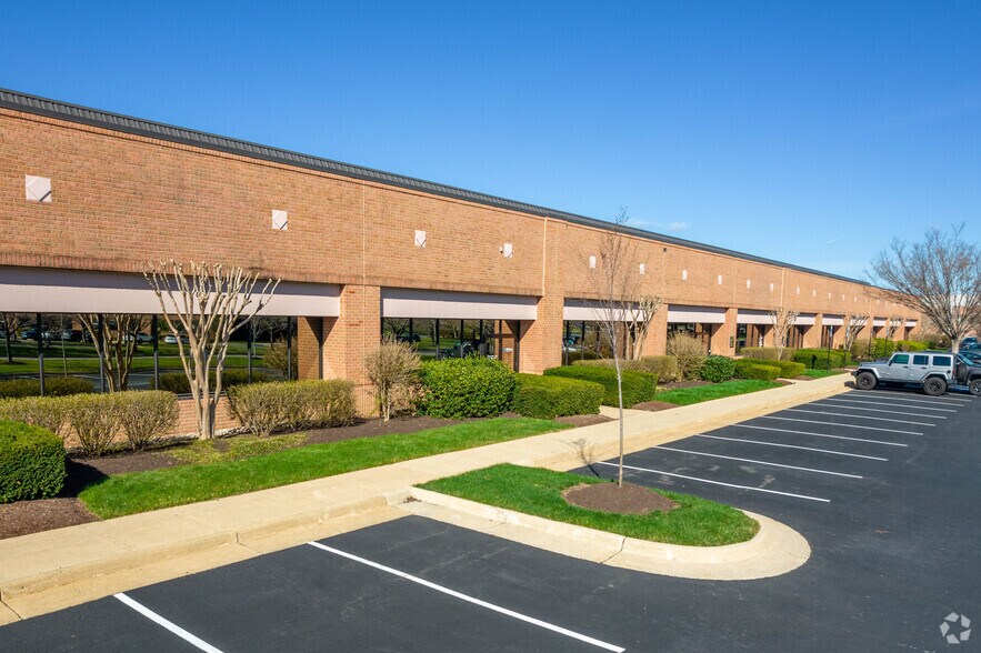 More Photos Of 20116 Ashbrook Pl, Ashburn Unknown For Lease