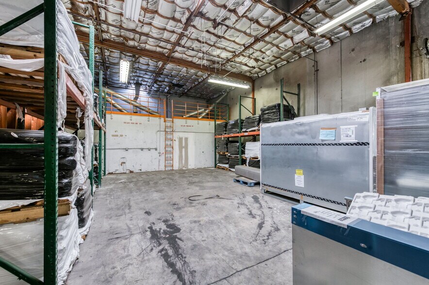 More Photos Of 5333 N Cornelia Ave, Fresno Warehouse For Sale
