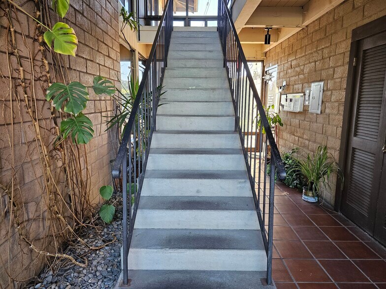 More Photos Of 4245 Capitola Rd, Capitola Office For Lease