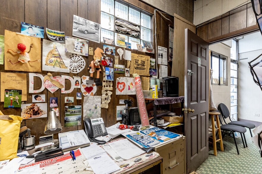 More Photos Of 252 Kenmore Ave, Buffalo Auto Repair For Sale