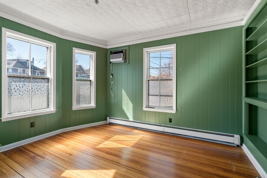 More Photos Of 113 Belmont St, Belmont Office For Sale