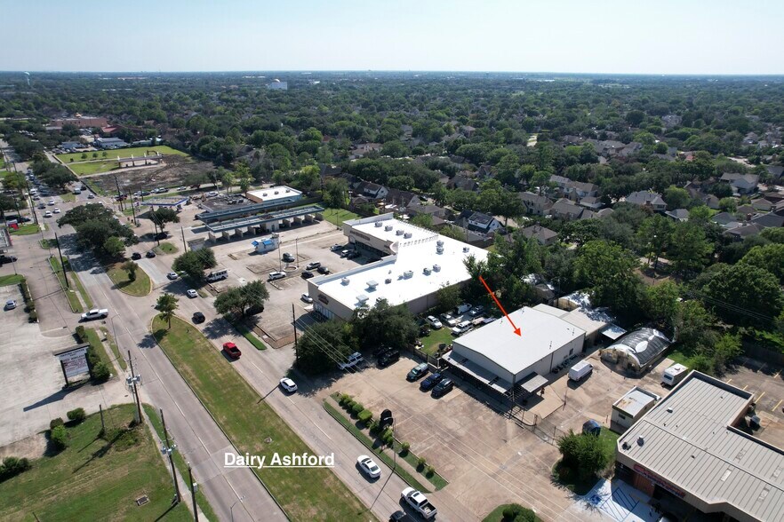 More Photos Of 2920 Dairy Ashford Rd, Houston Warehouse For Sale