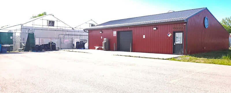 Primary Photo Of 1117 Main St, Chesaning Light Manufacturing For Sale