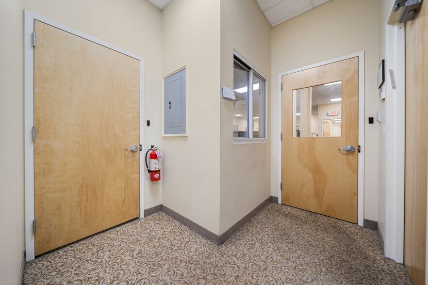 More Photos Of 2535 John F Kennedy Blvd, Jersey City Medical For Lease