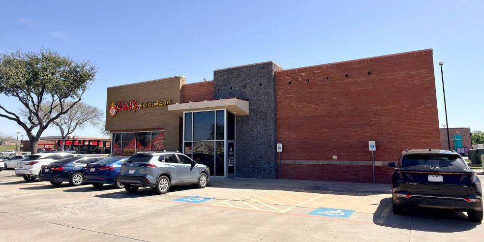 More Photos Of 1533 W Hebron Pky, Carrollton Restaurant For Sale