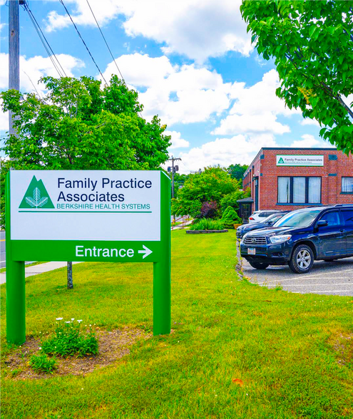 More Photos Of 20 Elm St, Pittsfield Medical For Sale