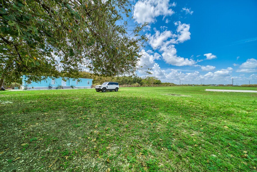 More Photos Of 19604 SW 147th Ave, Miami Land For Lease