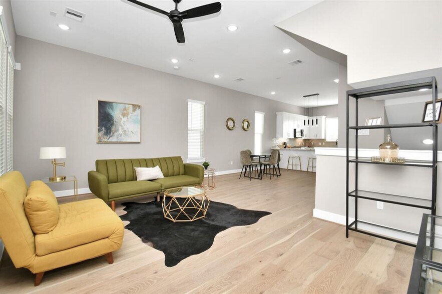 More Photos Of 316 Thornton Rd, Houston Apartments For Sale