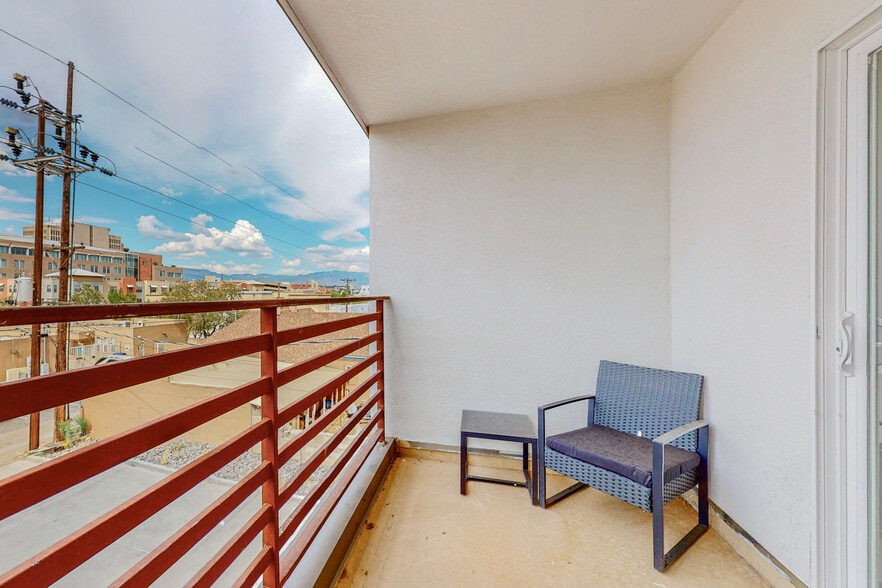 More Photos Of 615 Iron Ave SW, Albuquerque Apartments For Sale