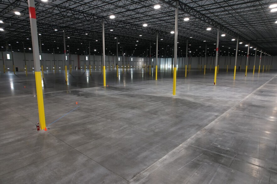 More Photos Of 5601 Chudoba Pky, Prince George Distribution For Lease