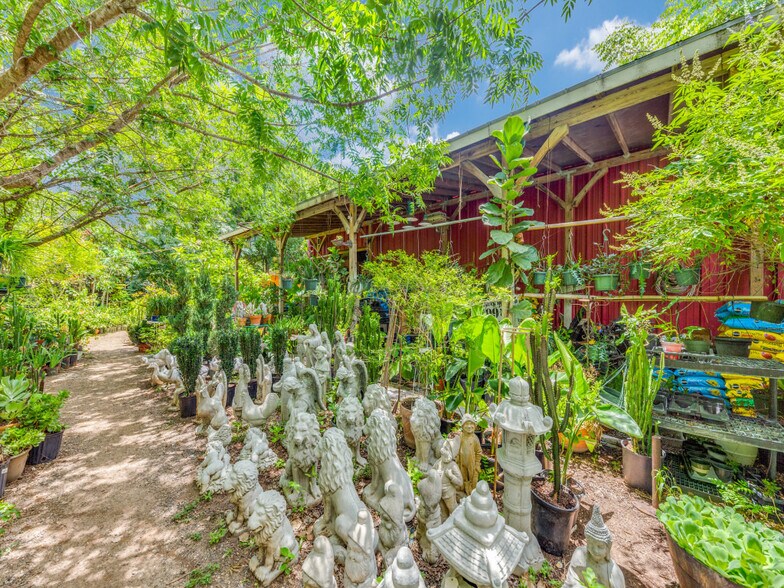 More Photos Of 2006 Pinn Rd, San Antonio Warehouse For Sale