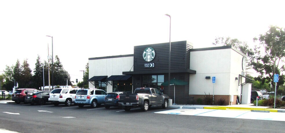 More Photos Of 338 E Main St, Ripon Fast Food For Sale