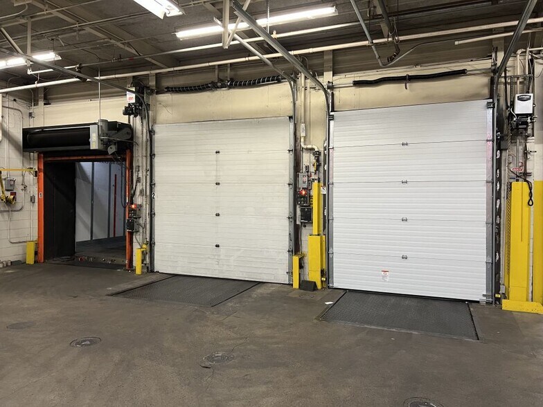 More Photos Of 150 Knotter Dr, Cheshire Manufacturing For Sale