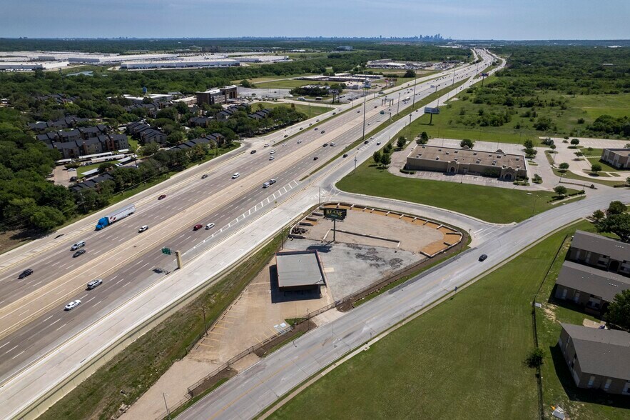 More Photos Of 636 W Tarrant Rd, Grand Prairie General Retail For Lease