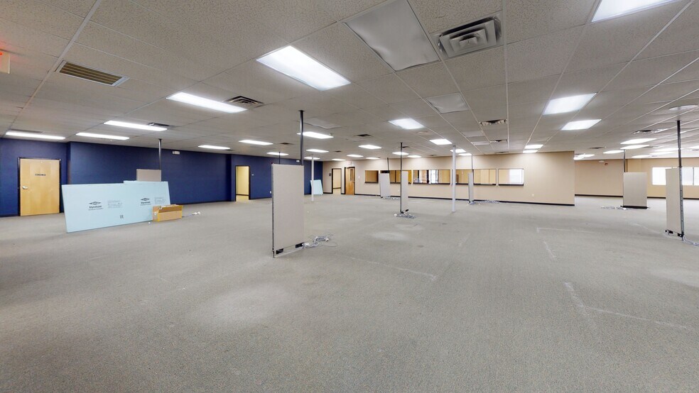 More Photos Of 950 Starvue Dr NW, Cleveland Office For Sale