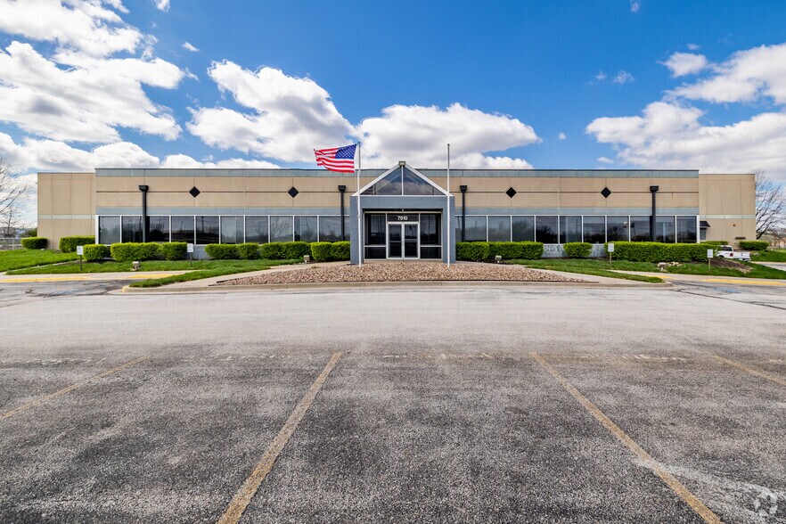 More Photos Of 7910 Hedge Lane Ter, Lenexa Manufacturing For Sale