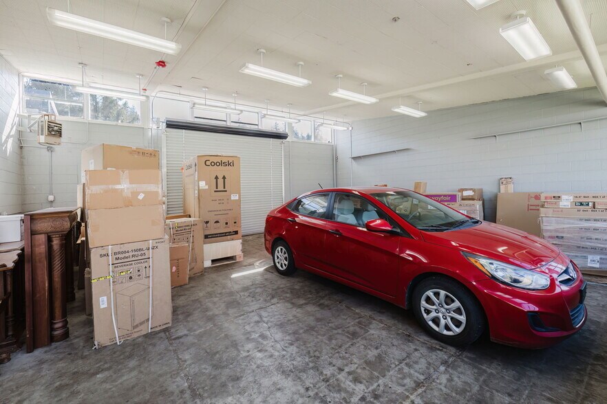 More Photos Of 3649 Frontage Rd, Port Orchard Office For Lease