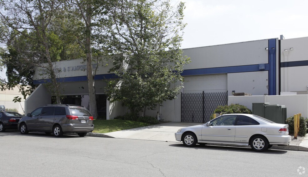 More Photos Of 1170 N Van Horne Way, Anaheim Warehouse For Lease