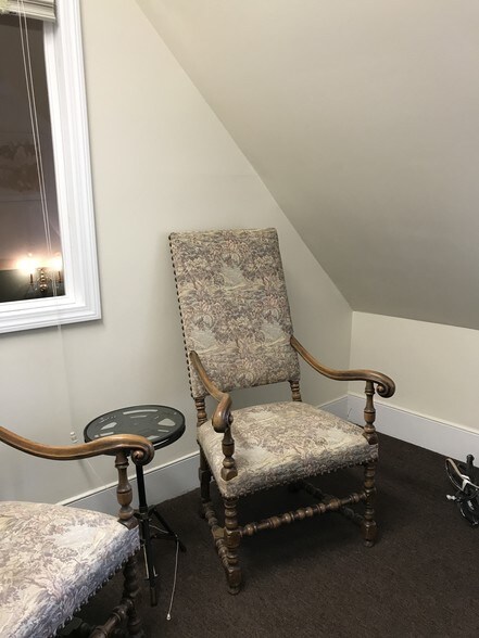 More Photos Of 1583 Beacon St, Brookline Office For Sale