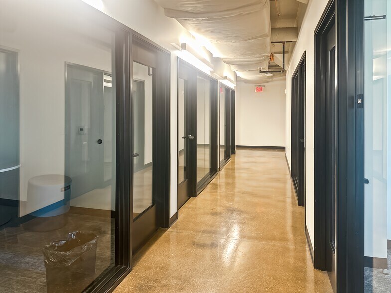 More Photos Of 863 Massachusetts Ave, Indianapolis Coworking Space