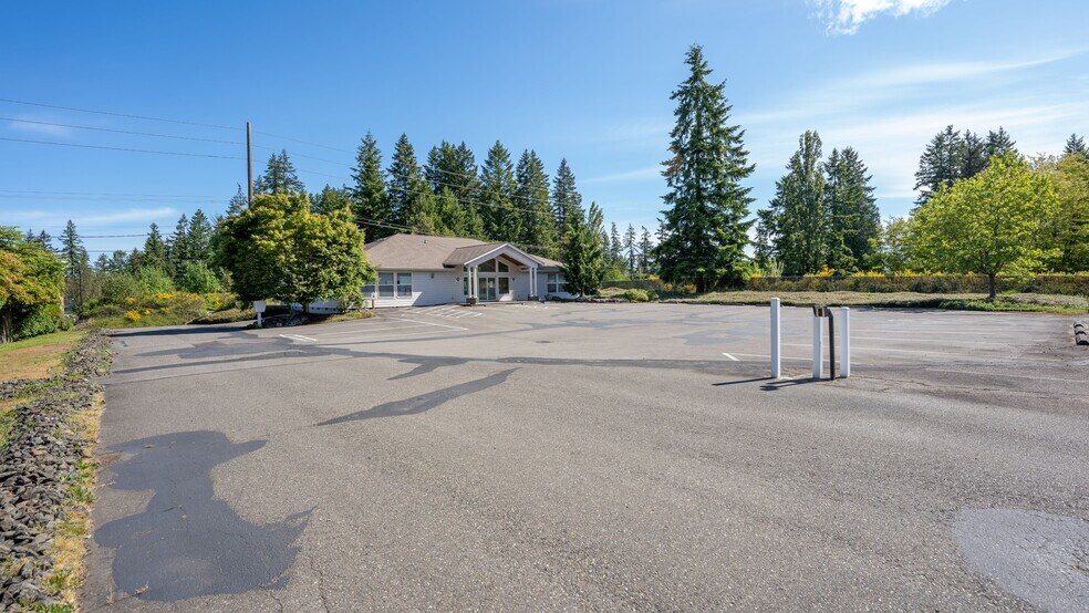 More Photos Of 4586 SE Mile Hill Dr, Port Orchard Medical For Sale