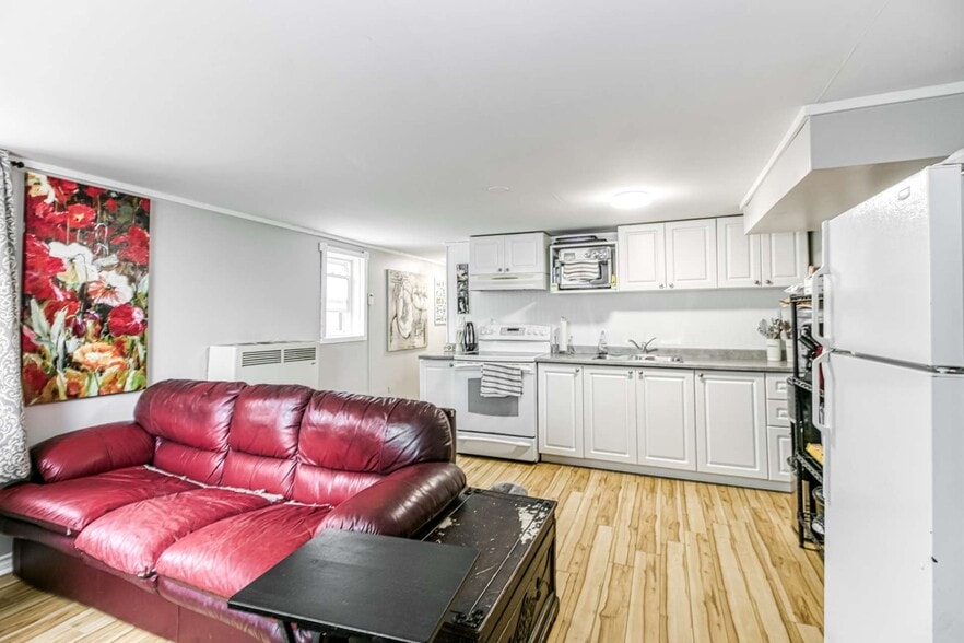 More Photos Of 22 Whittaker St, Sudbury Multifamily For Sale