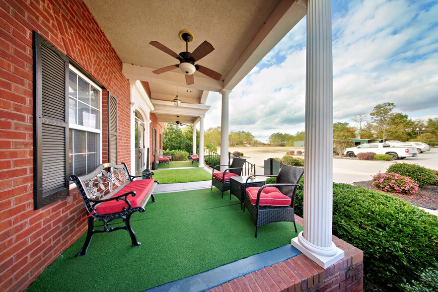 More Photos Of 128 Oakview Club Dr, Macon-Bibb Golf Course Driving Range For Sale