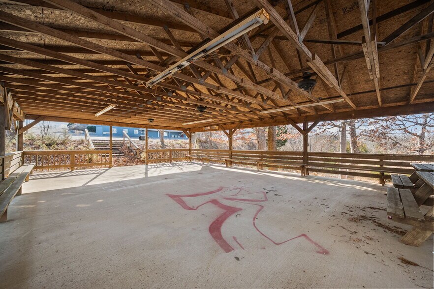 More Photos Of 25715 Highway 17, Waynesville Specialty For Sale