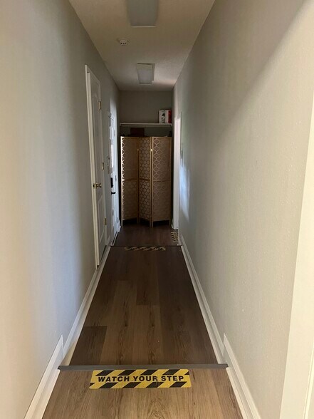 More Photos Of 1101 S Main St, Lindale Medical For Sale