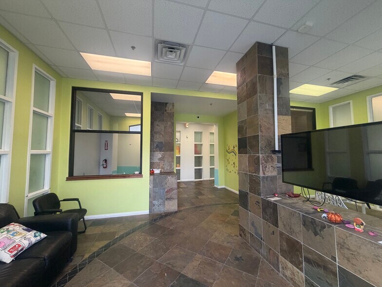 More Photos Of 3660 N Rancho Dr, Las Vegas Medical For Sale