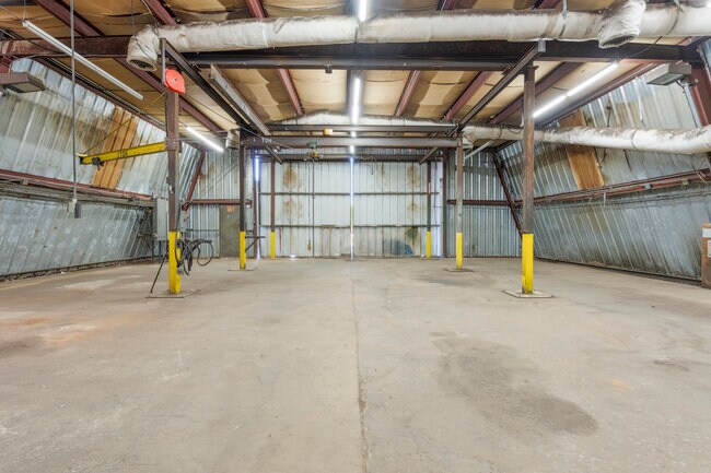 More Photos Of 1004 N Victor Ave, Tulsa Warehouse For Sale