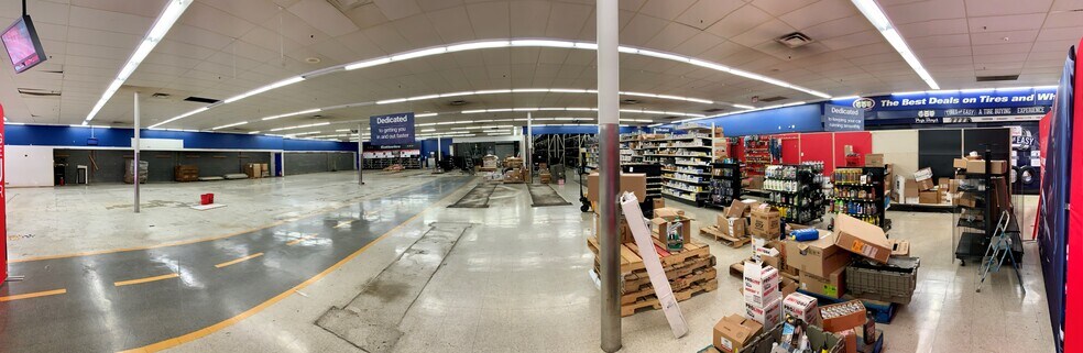More Photos Of 1100 Behrman Hwy, Gretna General Retail For Lease