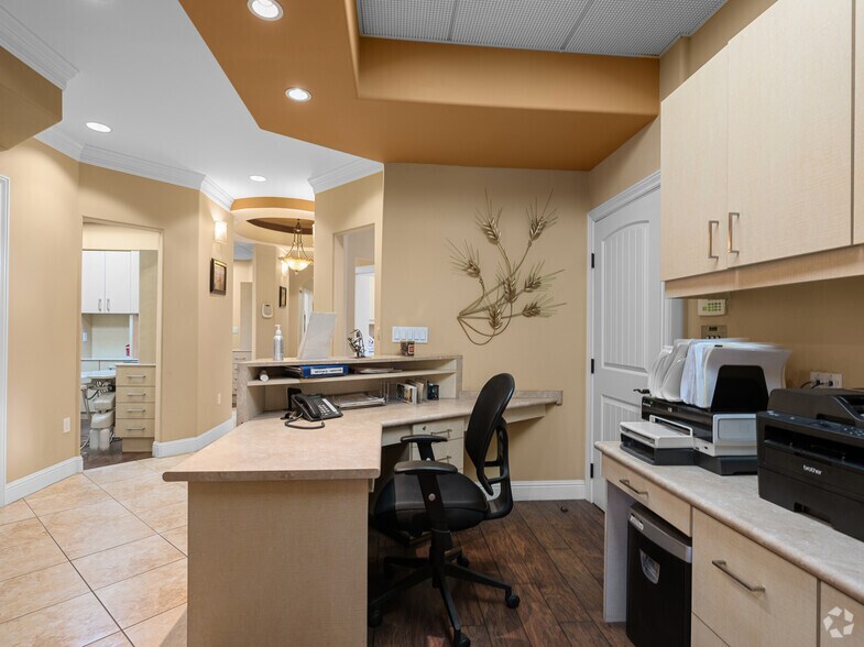 More Photos Of 652-670 E Santa Clara St, San Jose Medical For Sale