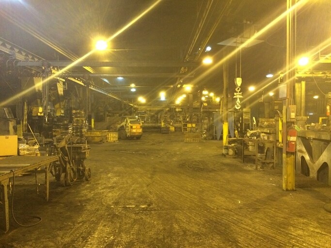 More Photos Of 300 Commerce St, Belgium Manufacturing For Sale