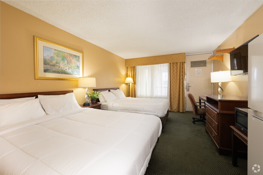 More Photos Of 1399 Bench Rd, Pocatello Hotel For Sale