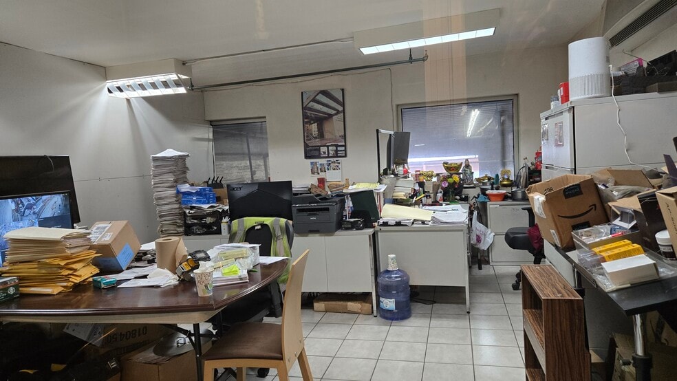 More Photos Of 307 Vandervoort Ave, Brooklyn Industrial For Lease