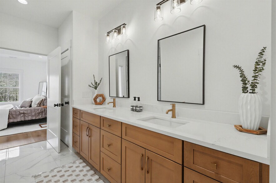 More Photos Of 1519-1521 Carroll Creek Rd, Johnson City Apartments For Sale