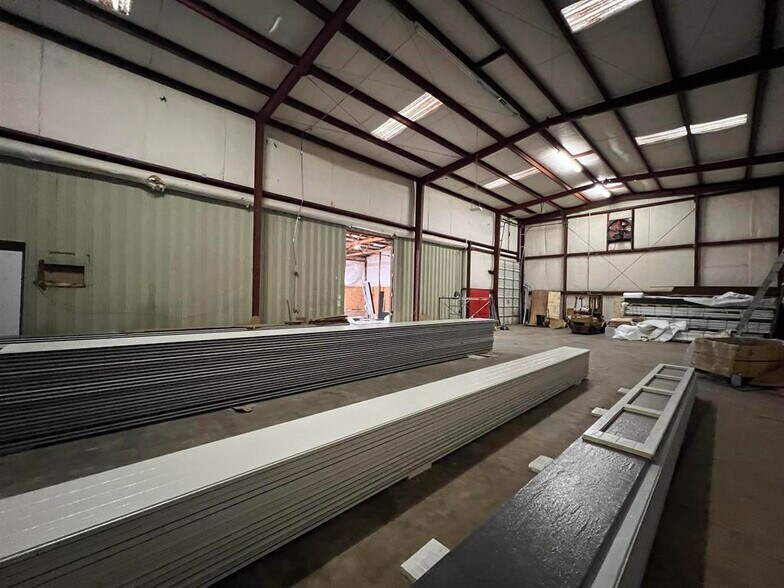 More Photos Of 14 Lake Dr, Inman Warehouse For Sale