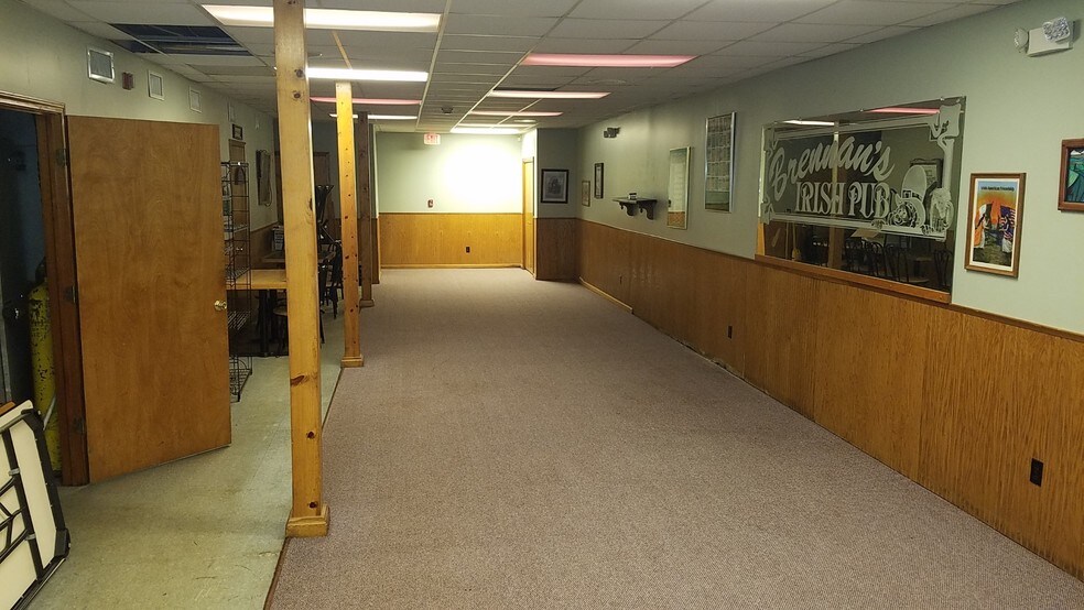 More Photos Of 418 Main St, Youngstown Restaurant For Sale