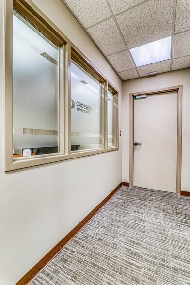 More Photos Of Sundland Park & Mesa Hills Dr., El Paso Office For Lease