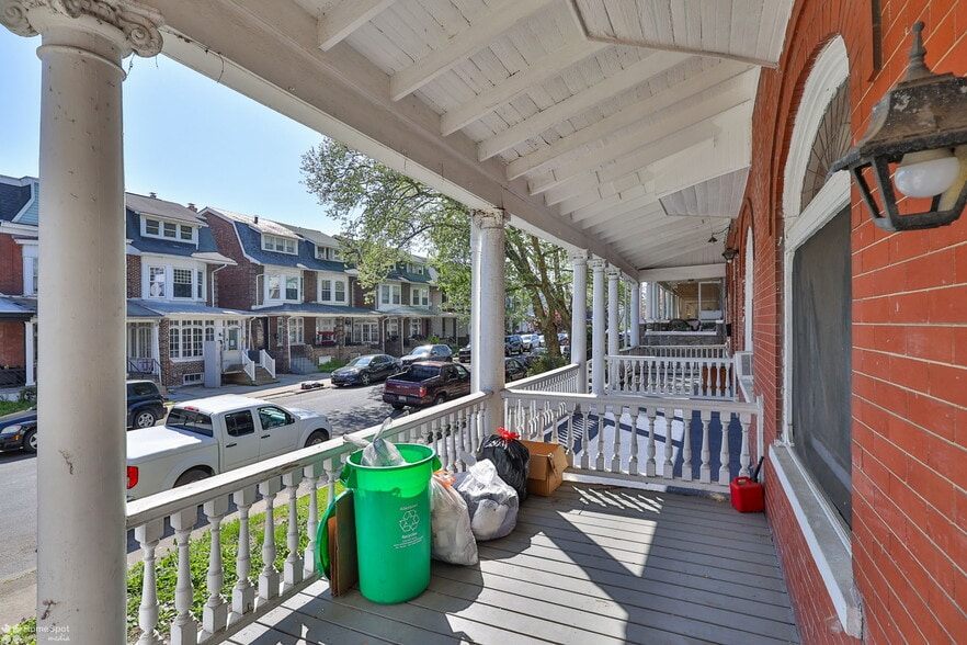 More Photos Of 220 S Madison St, Allentown Specialty For Sale